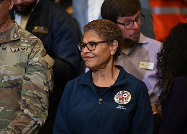 Governor Newsom signs $2.5 billion relief package for Los Angeles 