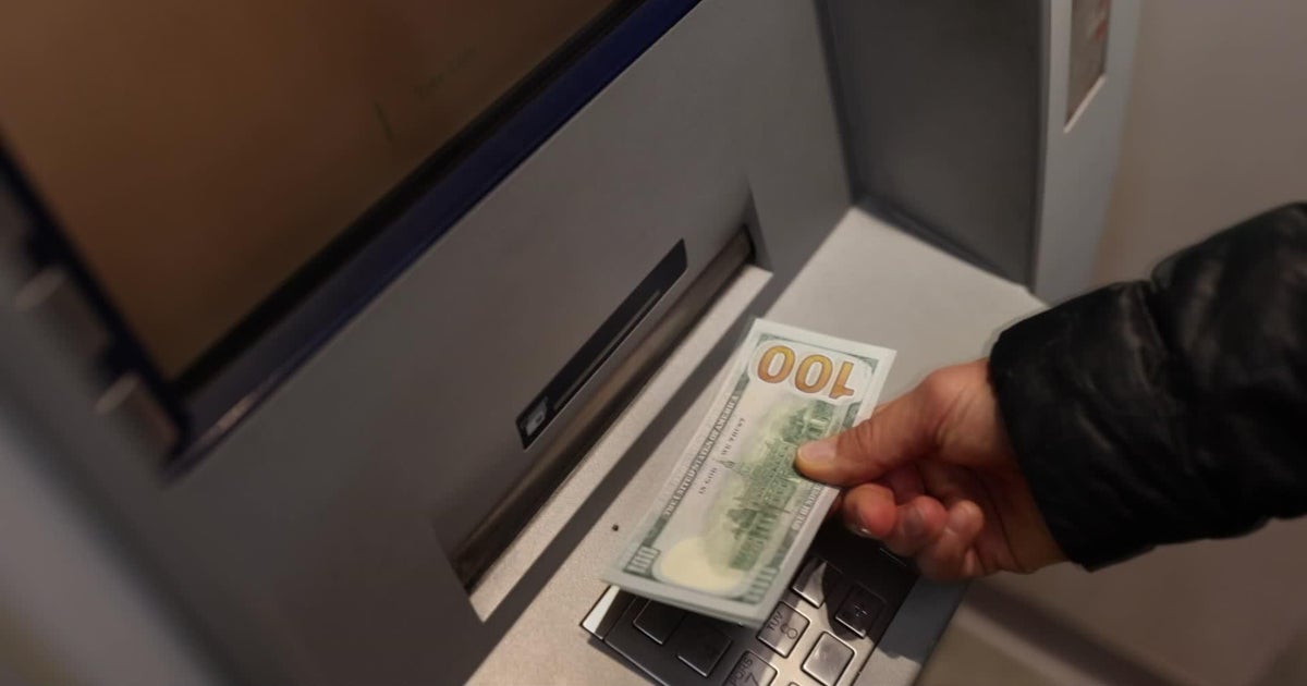 South Florida woman falls victim to text scam, loses life savings South Florida woman falls victim to text scam, loses life savings