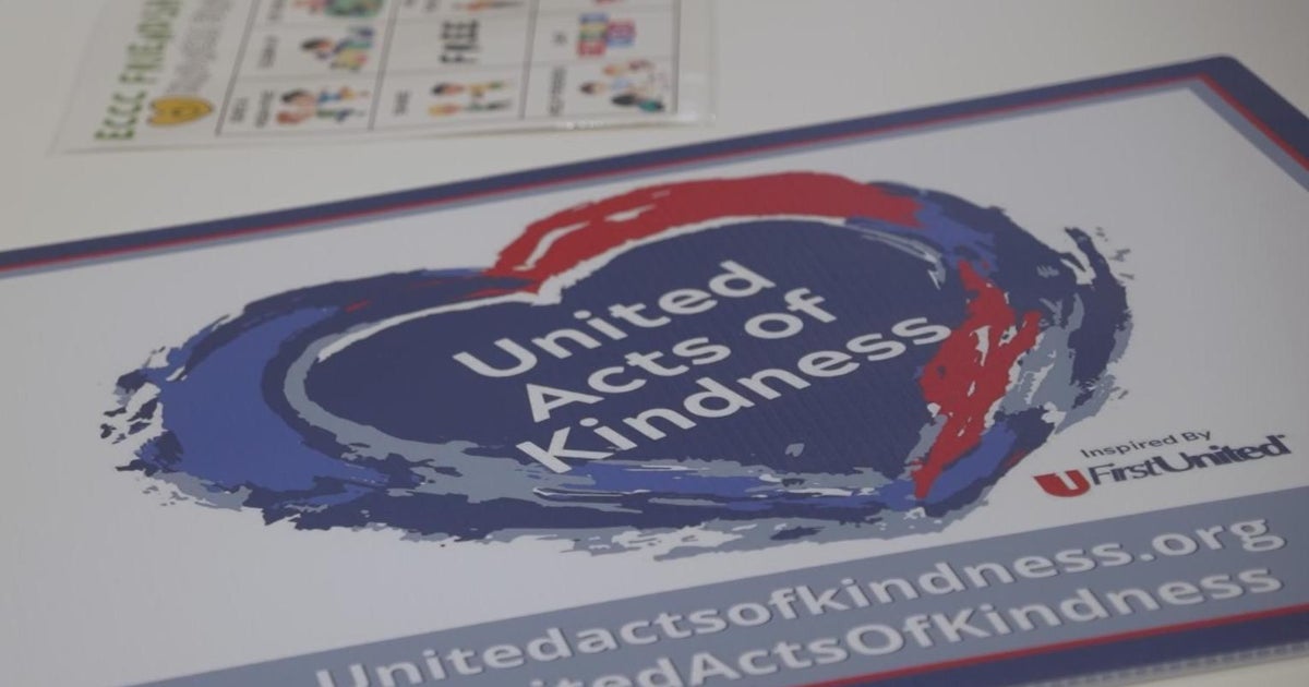Plano bank tries to spread more than 1 million acts of kindness - CBS Texas