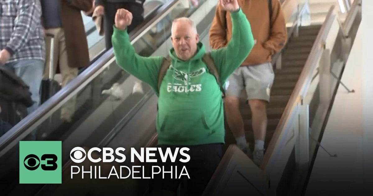 Eagles fans return home from New Orleans following Super Bowl victory ...