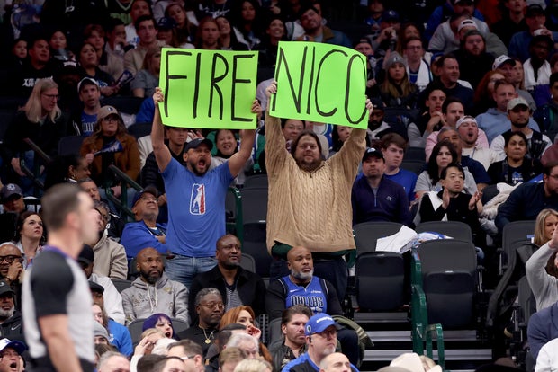 Sacramento Kings v Dallas Mavericks 