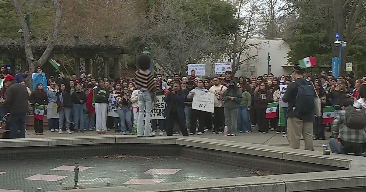 Demonstrators at Sac State call for university to protect undocumented students