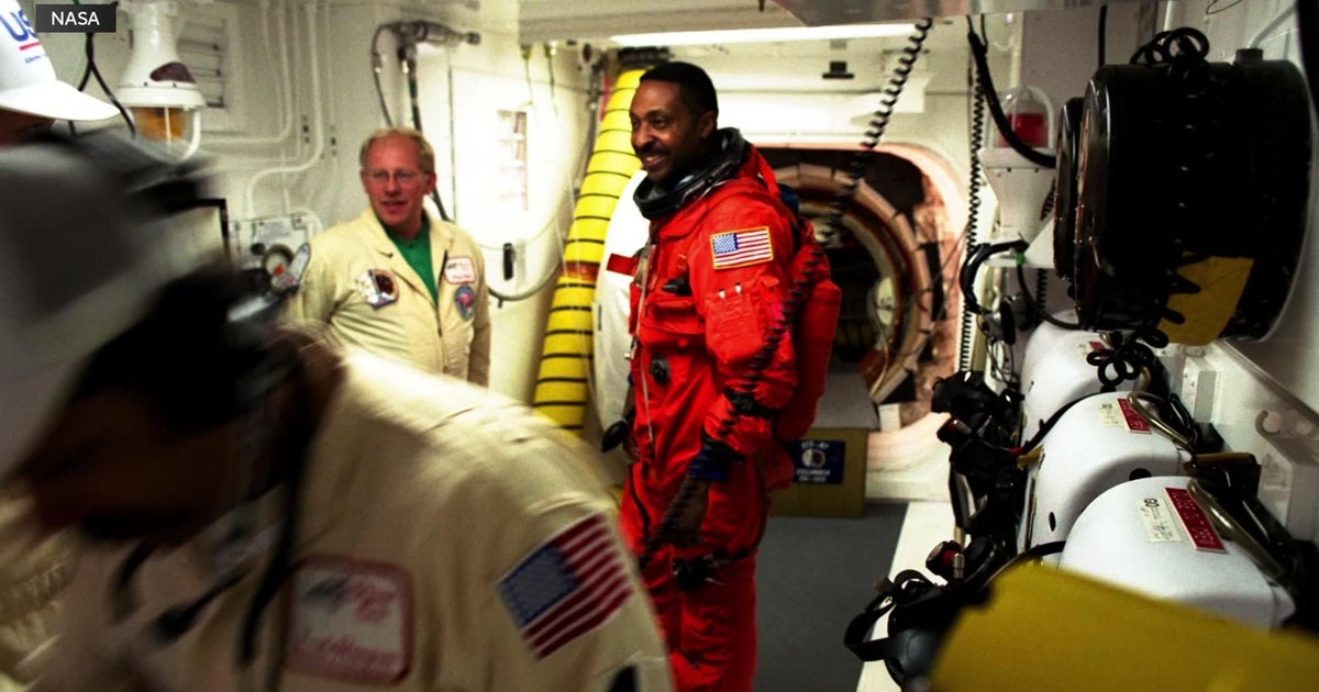 From Coconut Grove to the Stars, Winston Scott’s journey from segregation to space From Coconut Grove to the Stars, Winston Scott’s journey from segregation to space