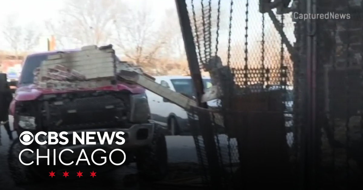 Tow truck hits building after being hit by car on Chicago's South Side ...