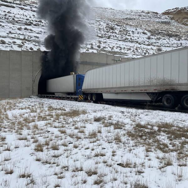 green-river-tunnel-crash-1-wyo-dept-of-transportation-on-fb.jpg 