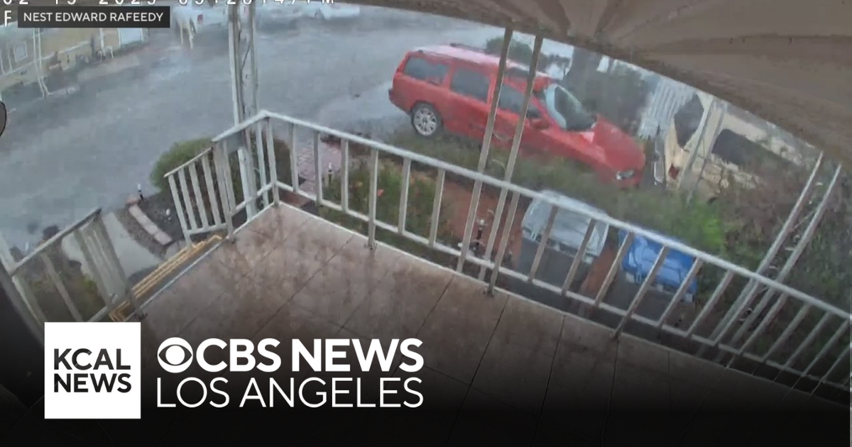 Tornado touches down in Oxnard mobile home park CBS Los Angeles