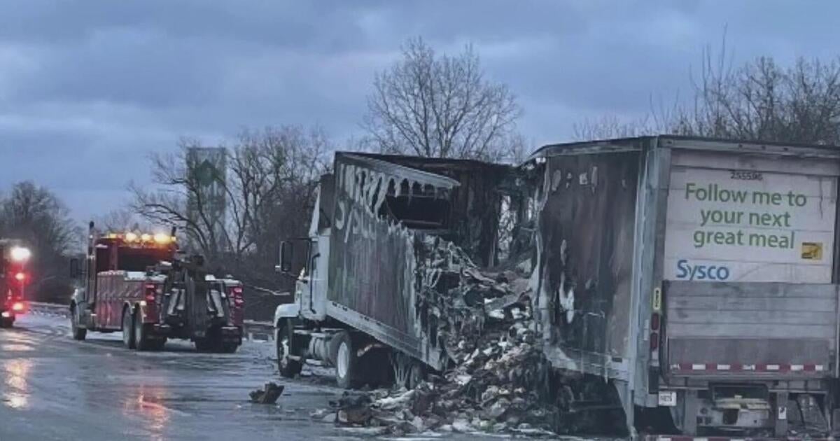 Vehicle Fires Disrupt Traffic on Multiple U.S. Highways