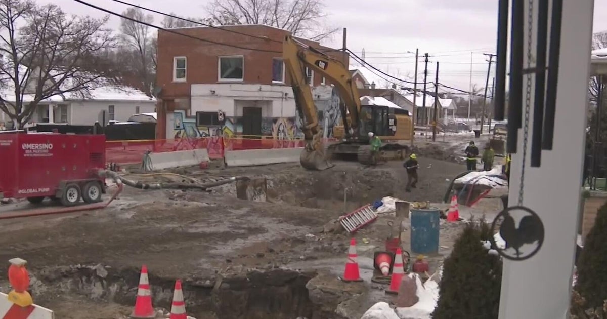Cleanup continues in Southwest Detroit after water main break - CBS Detroit