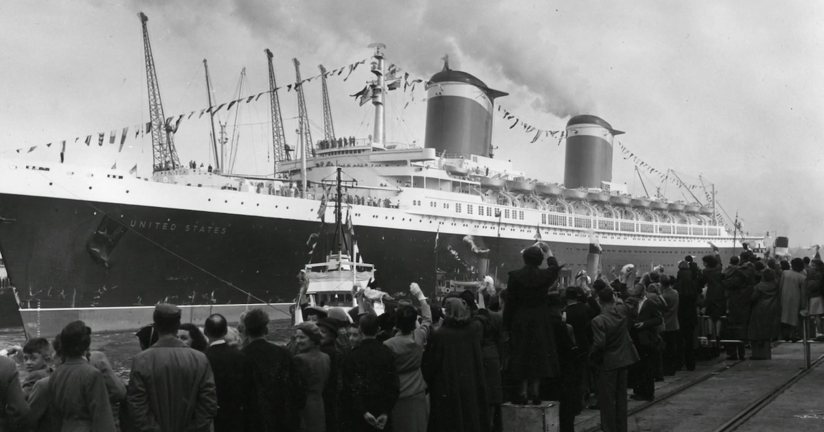 Historic SS United States makes final voyage before being turned into reef