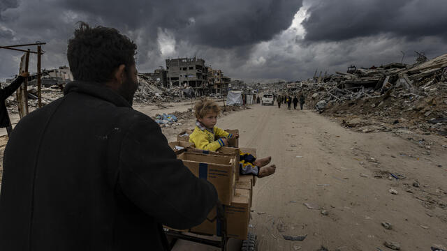 Daily life in Gaza's Jabalia Refugee Camp after Israeli attacks 