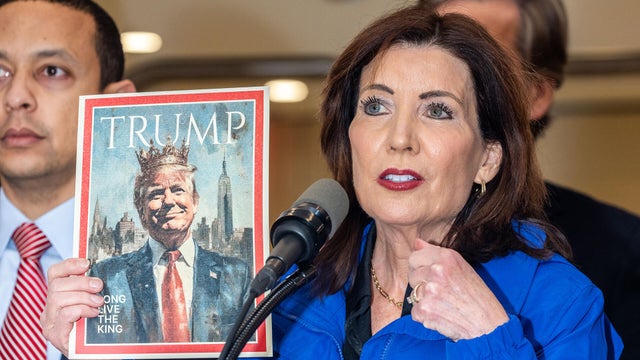 hochul2.jpg 