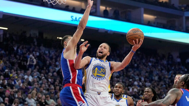 Golden State Warriors v Sacramento Kings 