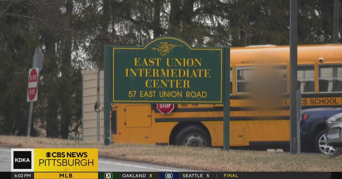 Police arrest registered sex offender seen on school campus - CBS ...