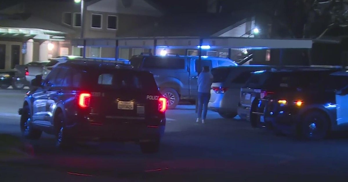 Woman found dead with gunshot wound in Sacramento apartment - CBS ...