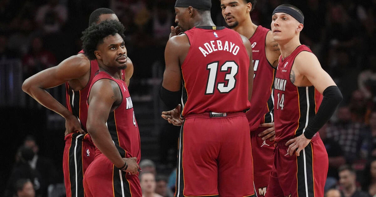 Heat hit 23 3s on the way to 131-109 win over Hawks