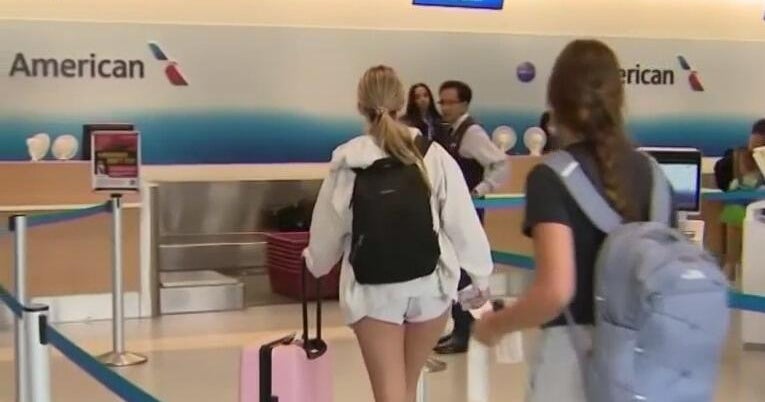 Travelers reveal their biggest airport pet peeves Travelers reveal their biggest airport pet peeves