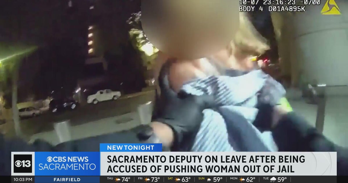 Video shows Sacramento deputy pushing woman out of downtown jail - CBS ...