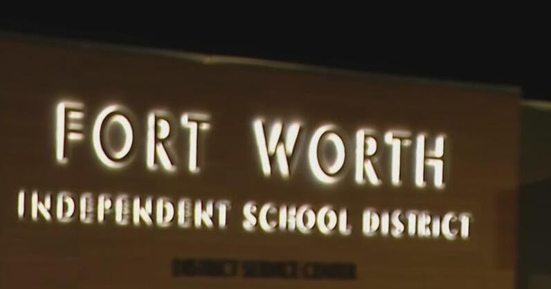 Fort Worth ISD parents fight to save over 20 schools from closure - CBS ...