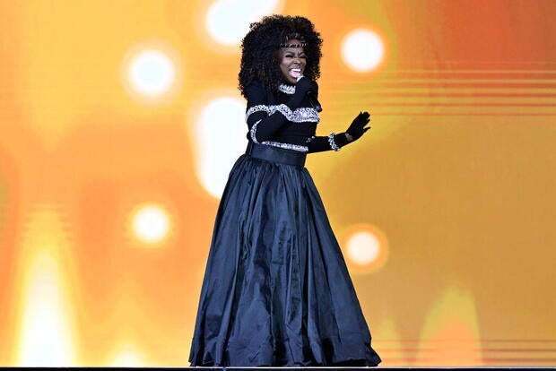 Angie Stone 