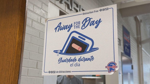 bvsd-no-phone-policy-5pkg-transfer-frame-376.jpg