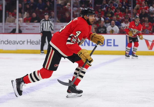 Blackhawks trade defenseman Seth Jones to Panthers for potential goaltender of the future Spencer Knight