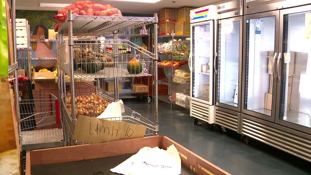 530p-vo-snap-funding-cuts-wcco78bk.jpg 