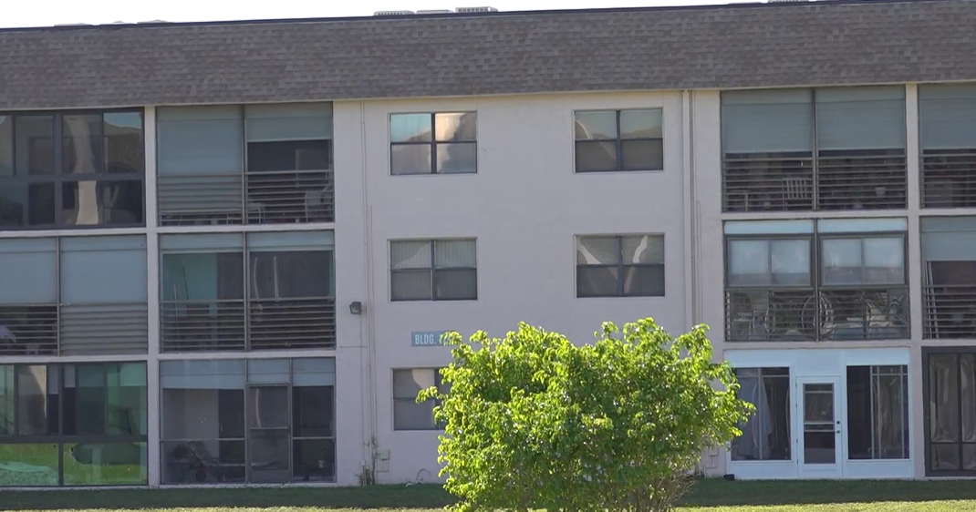 Florida bill could strip insurance from noncompliant condo associations Florida bill could strip insurance from noncompliant condo associations