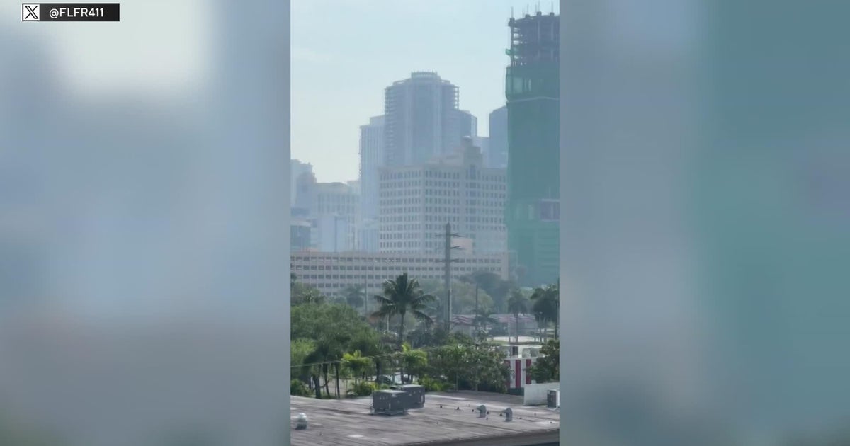 Thick smoke blankets parts of South Florida, raising health concerns Thick smoke blankets parts of South Florida, raising health concerns