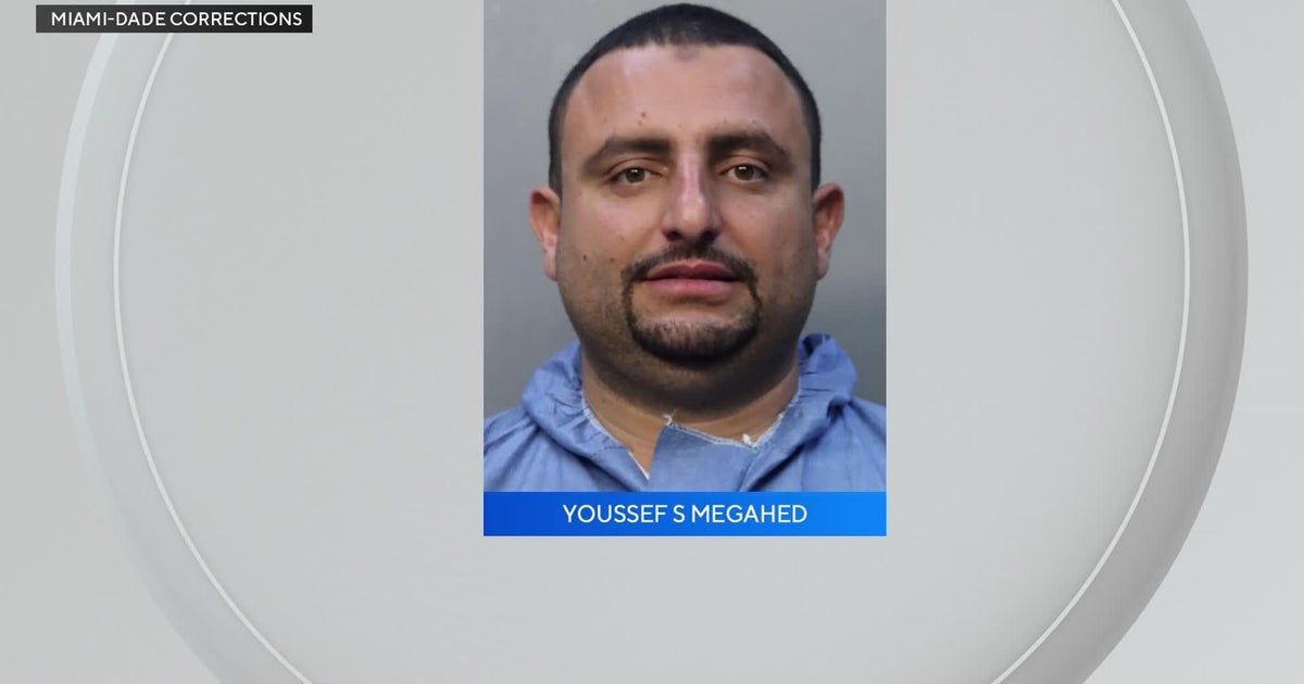 Man, who previously faced terrorism charges, accused of stabbing former landlord’s eye and real estate fraud, Miami Police say Man, who previously faced terrorism charges, accused of stabbing former landlord’s eye and real estate fraud, Miami Police say