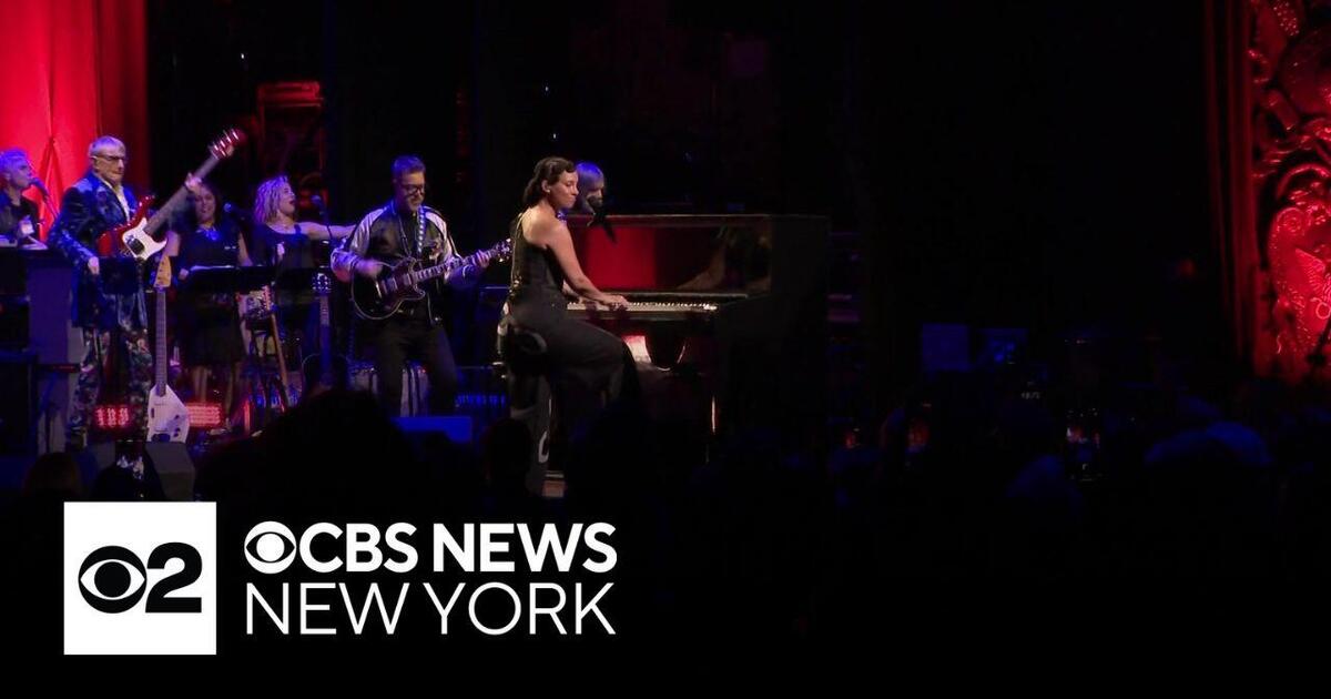 Love Rocks NYC Concert Raises $4 Million for Charity