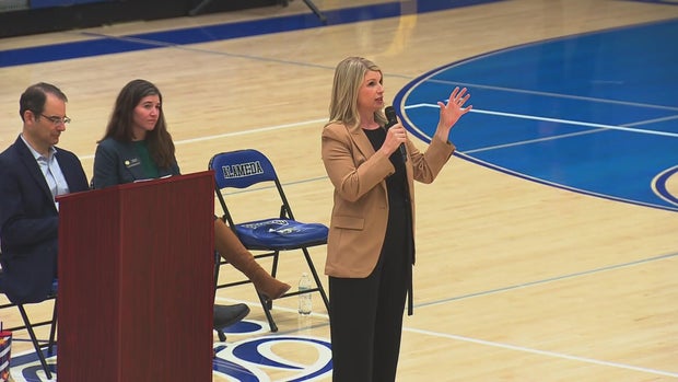 lakewood-town-hall-rep-brittany-pettersen.jpg 