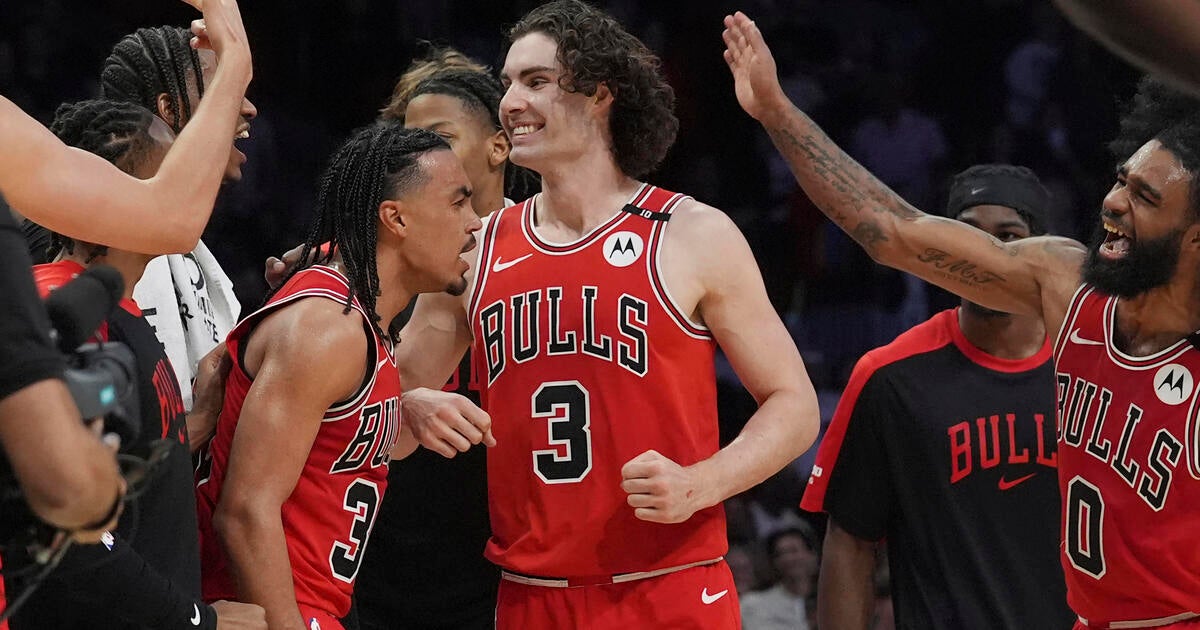 Giddey scores 26 to lead Chicago Bulls’ comeback from 17 down to beat Miami Heat 114-109