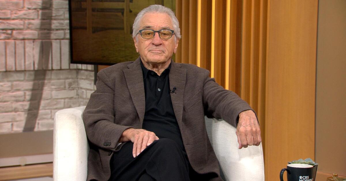 Robert De Niro on taking dual crime boss roles in "The Alto Knights"