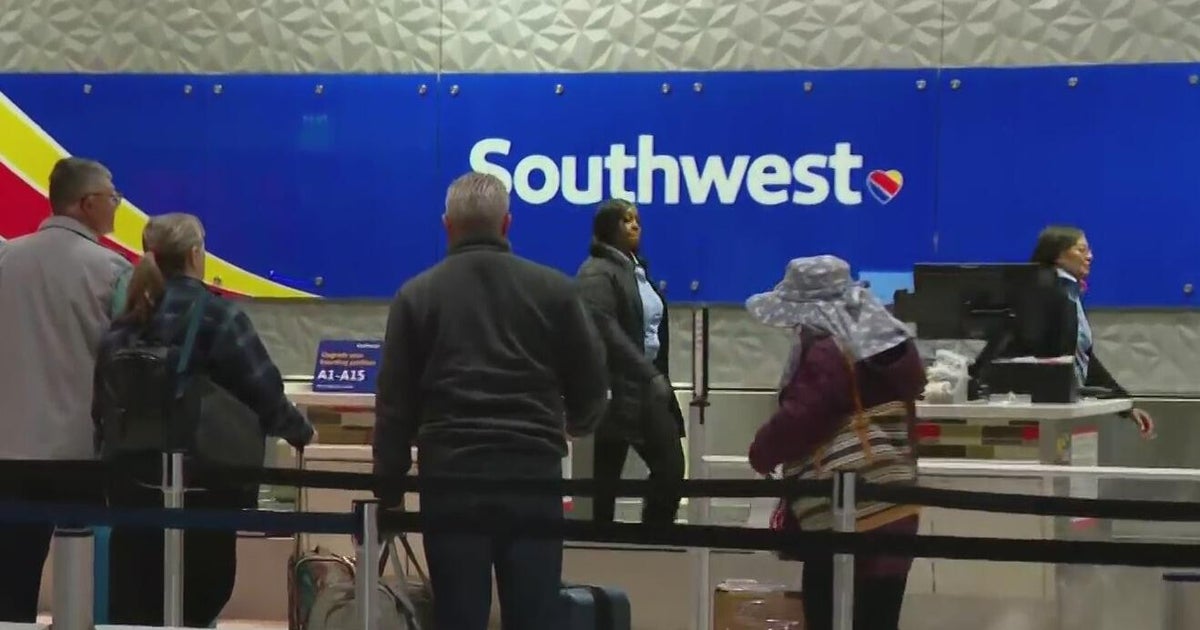 Dallas-based Southwest Airlines ends free checked bag policy - CBS Texas