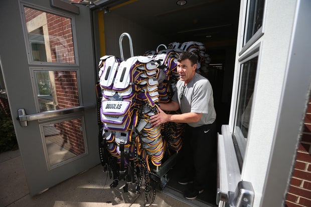Minnesota Vikings equipment manger Dennis Ryan pushed a stack of shoulder pads to a truck as the team prepared to leave Minnesota State University after 52 years in Mankato Monday August 7, 2017 in Mankato, MN. ] JERRY HOLT ‚Ä¢ jerry.holt@startribune.c 