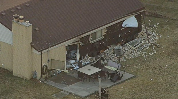 Crews respond to house explosion in Garden City Michigan 