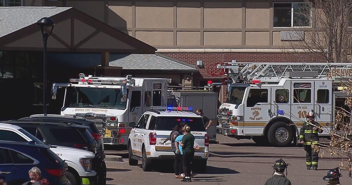 Explosion displaces residents of retirement home in Denver - CBS Colorado