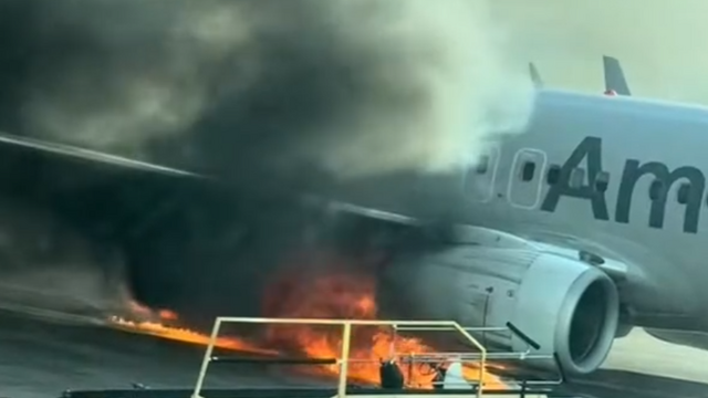 fire-american-airlines-plane.png 