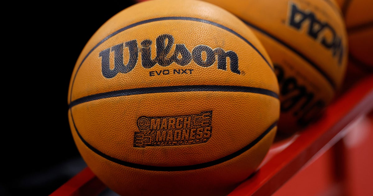 Expert offers tips on how to fill out a March Madness bracket