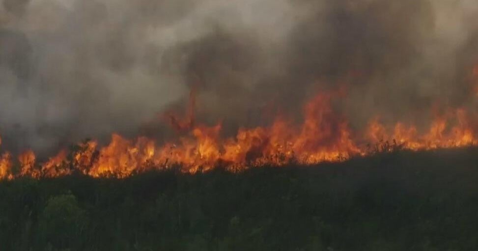 Raging southern Miami-Dade brush fire will likely burn for a few more days Raging southern Miami-Dade brush fire will likely burn for a few more days