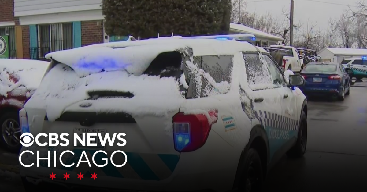 Police shoot, kill man in Chicago's West Pullman neighborhood - CBS Chicago