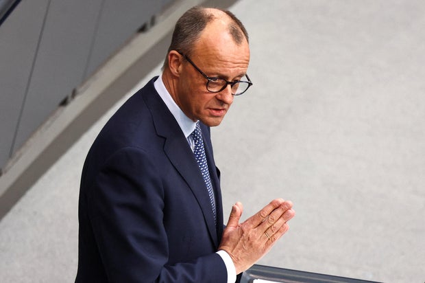 The German parliament discussed reforms to fund and lending rules for 500 billion euros, after Berlin established a new parliament.