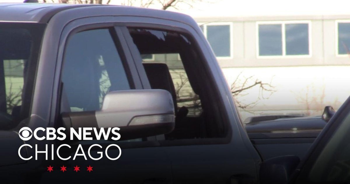 Chicago police investigate string of car break-ins on Northwest Side ...