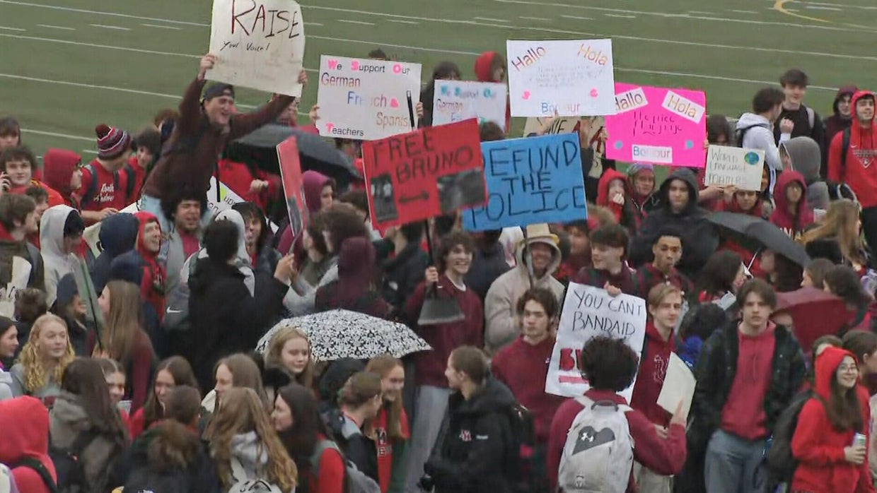 north-andover-high-school-walk-out-20250324-1.jpg 