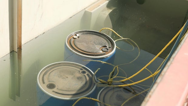 Battery cells in steel drums