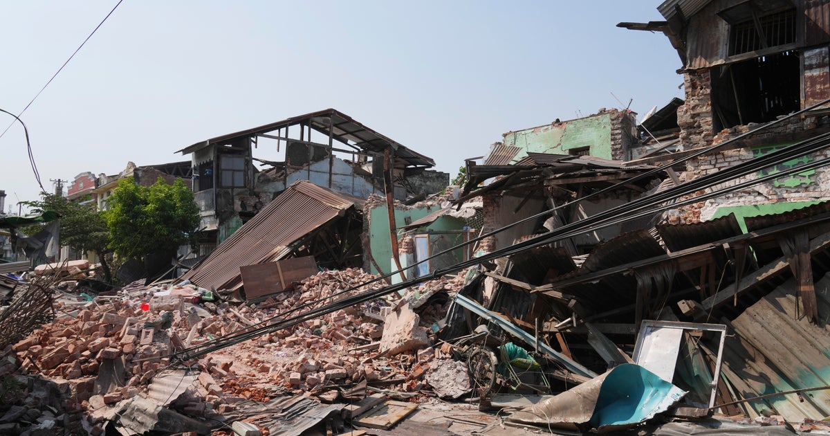 Myanmar depremindeki ölüm ücretleri, yetkililer hasarı değerlendirmeye devam ederken 1.700