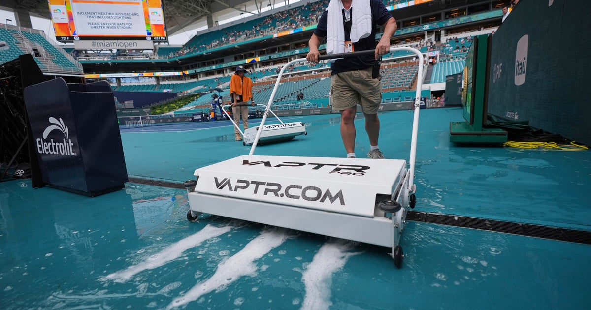 Miami Open men’s final between Djokovic and Mensuk delayed more than 5 1/2 hours by rain Miami Open men’s final between Djokovic and Mensuk delayed more than 5 1/2 hours by rain