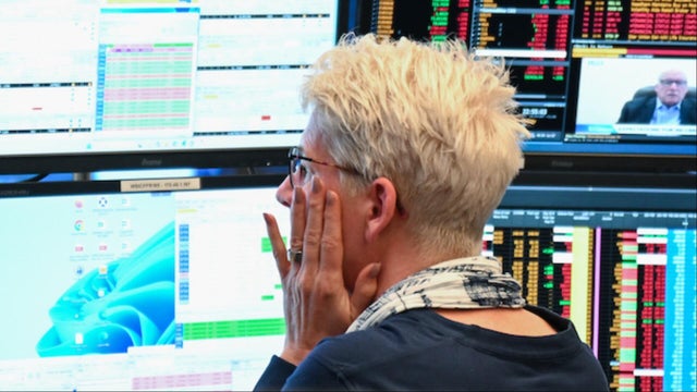 cbsn-fusion-global-stock-markets-fall-as-china-announces-retaliatory-tariffs-after-trumps-latest-moves-thumbnail.jpg 