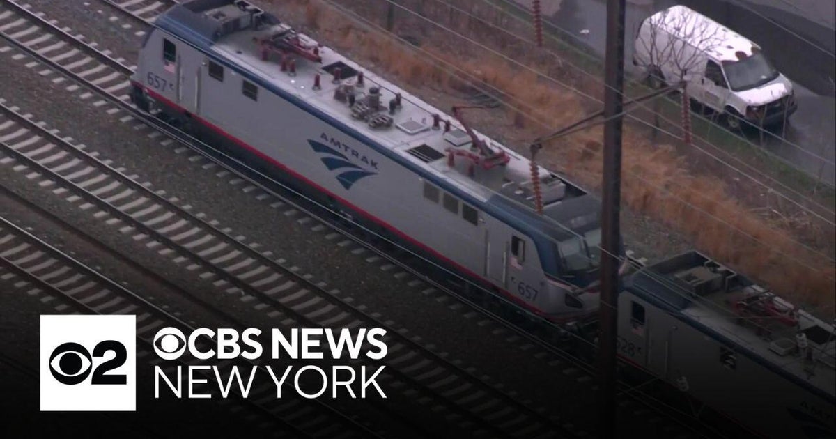 3 struck by train, killed on Amtrak tracks in Pennsylvania - CBS New York