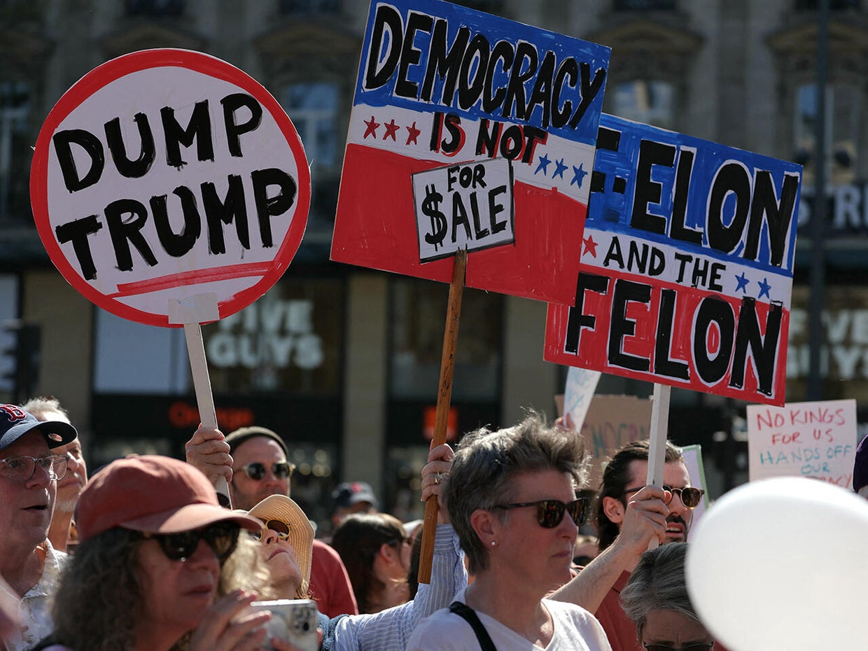 FRANCE-US-POLITICS-DEMO